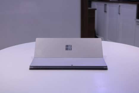 Surface Pro 6 ( i5/8GB/128GB ) + Type Cover 5